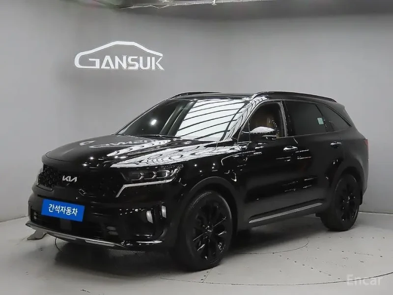 2023 Kia Sorento с пробегом 14 328 км