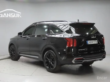2023 Kia Sorento с пробегом 14 328 км