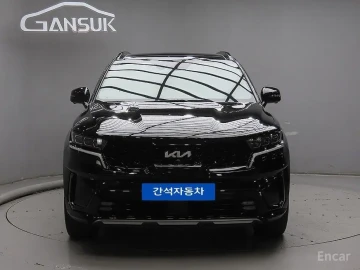 2023 Kia Sorento с пробегом 14 328 км