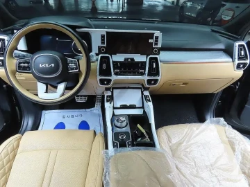 2023 Kia Sorento с пробегом 14 328 км