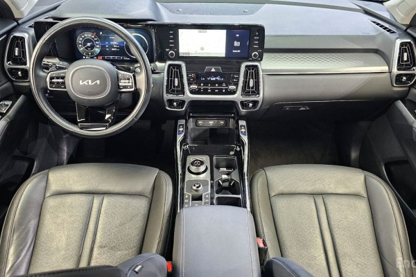 2023 Kia Sorento с пробегом 48 677 км