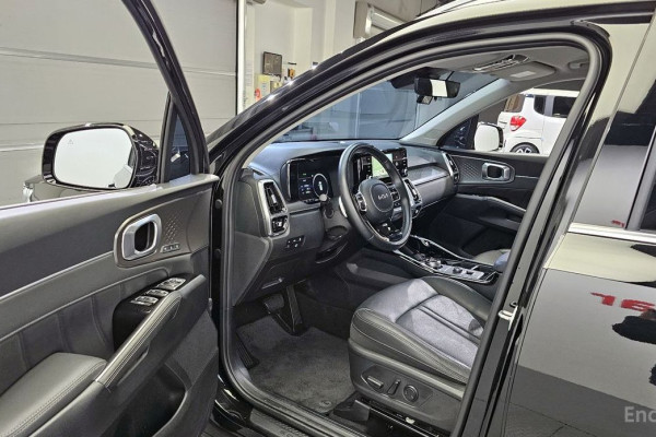 2023 Kia Sorento с пробегом 48 677 км