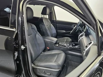 2023 Kia Sorento с пробегом 48 677 км