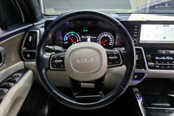 2022 Kia Sorento с пробегом 98 736 км