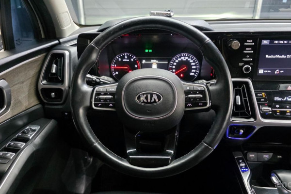 2021 Kia Sorento с пробегом 64 305 км