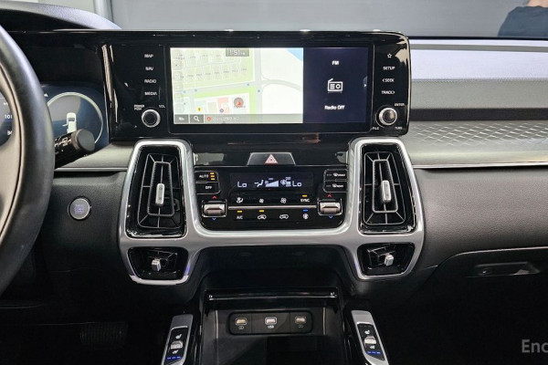 2023 Kia Sorento с пробегом 48 677 км