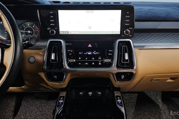 2022 Kia Sorento с пробегом 73 402 км