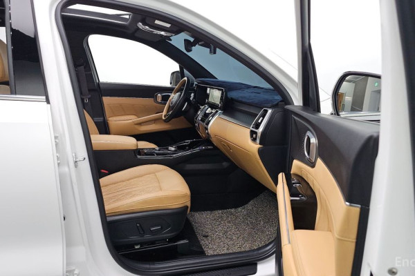 2022 Kia Sorento с пробегом 73 402 км