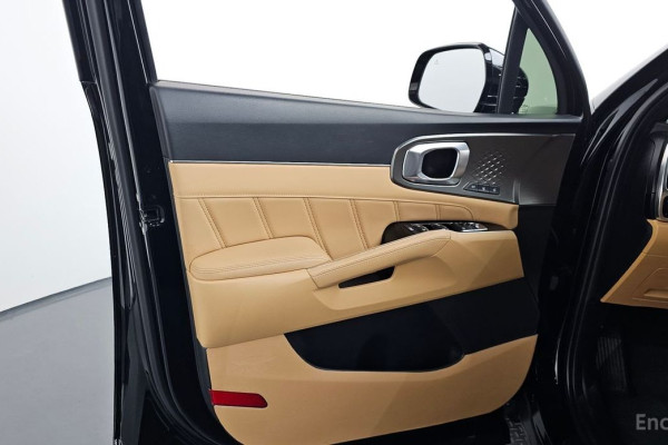 2022 Kia Sorento с пробегом 72 156 км