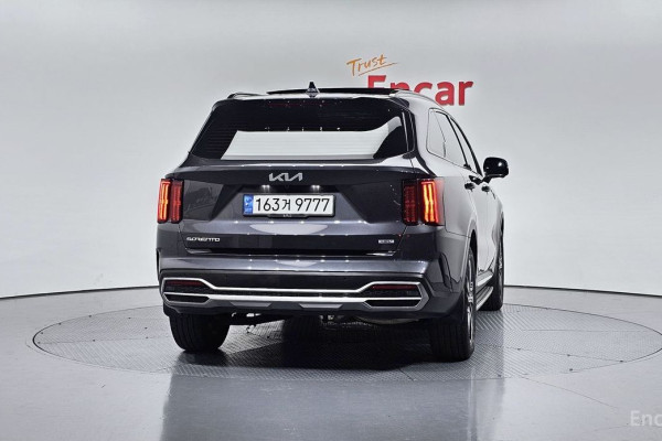 2022 Kia Sorento с пробегом 61 158 км