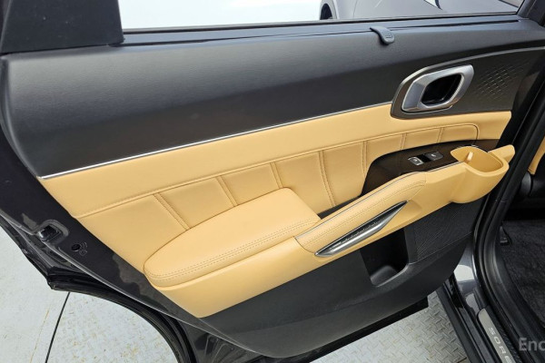 2022 Kia Sorento с пробегом 74 164 км