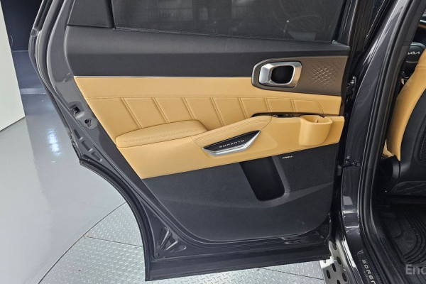 2022 Kia Sorento с пробегом 61 158 км