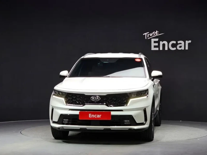 2021 Kia Sorento с пробегом 11 906 км