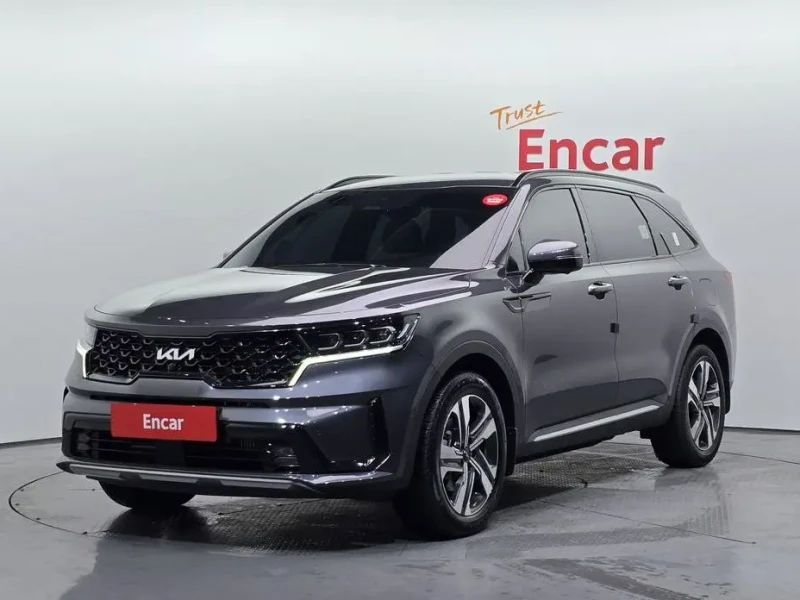 2023 Kia Sorento с пробегом 23 439 км