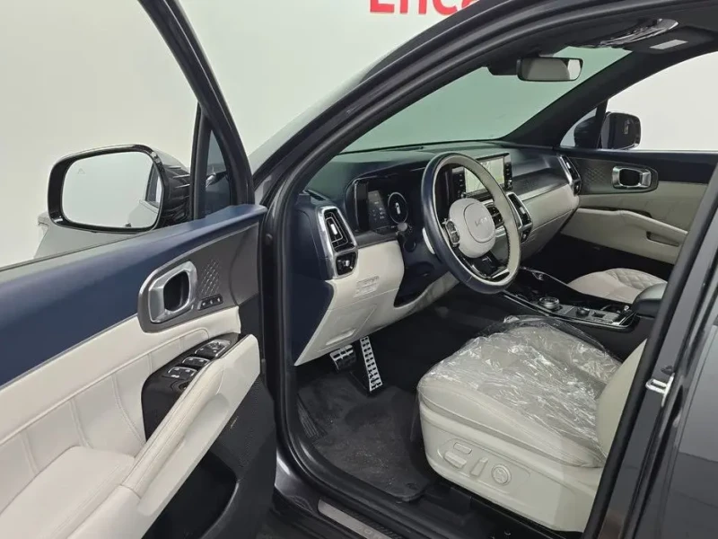 2023 Kia Sorento с пробегом 23 439 км