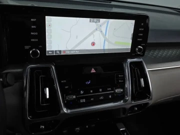2023 Kia Sorento с пробегом 23 439 км