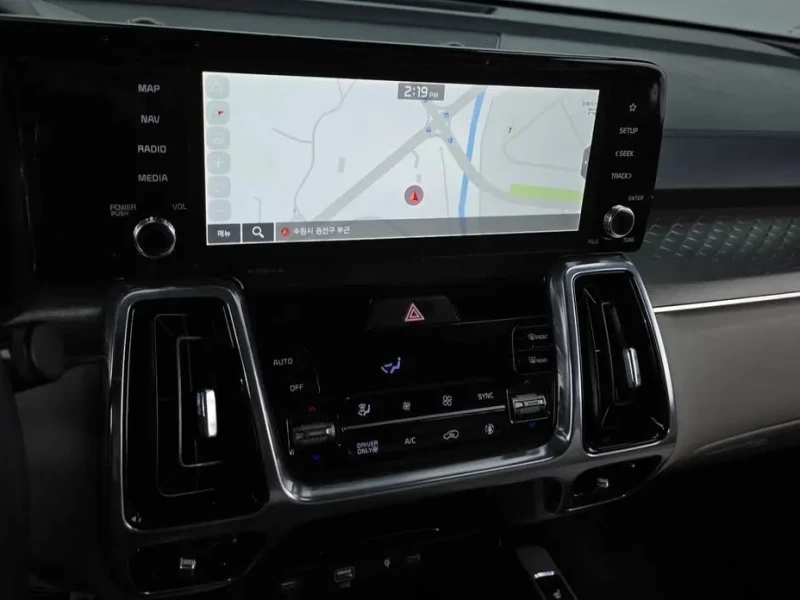 2023 Kia Sorento с пробегом 23 439 км
