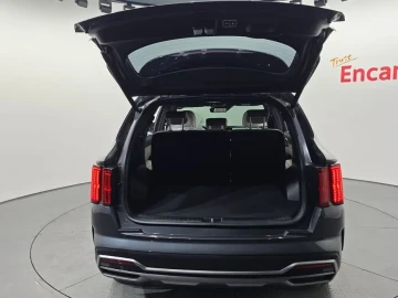 2023 Kia Sorento с пробегом 23 439 км