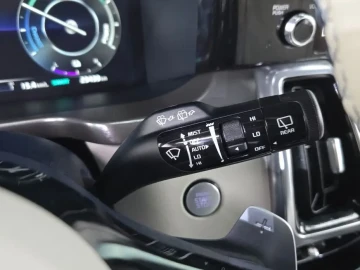 2023 Kia Sorento с пробегом 23 439 км