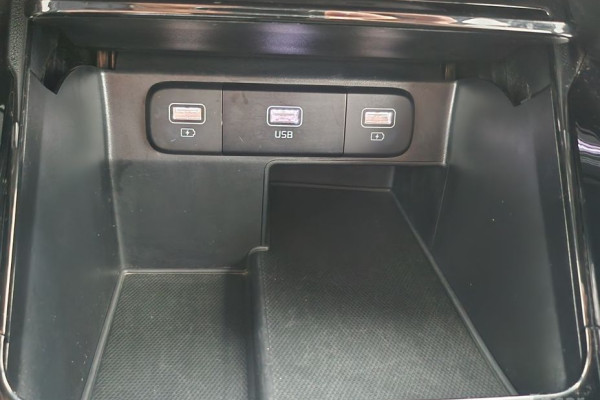 2022 Kia Sorento с пробегом 97 687 км