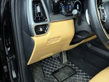 2022 Kia Sorento с пробегом 118 241 км