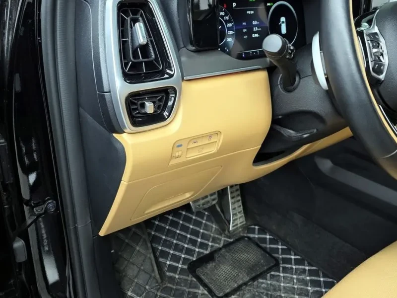 2022 Kia Sorento с пробегом 118 241 км