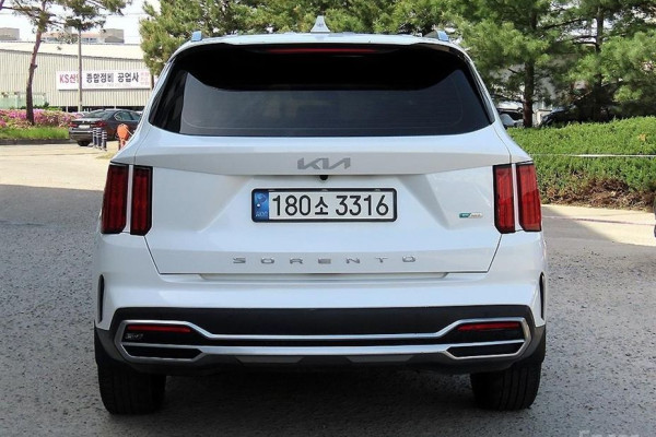 2022 Kia Sorento с пробегом 122 950 км
