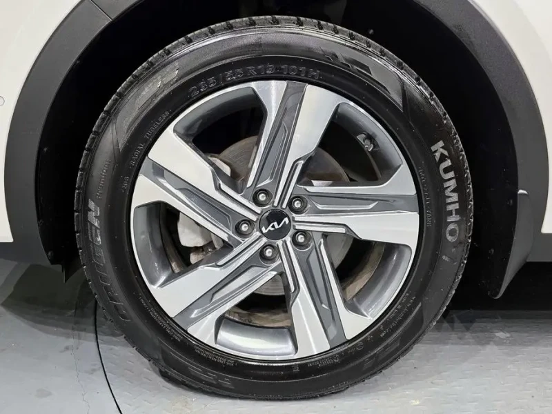 2023 Kia Sorento с пробегом 66 551 км