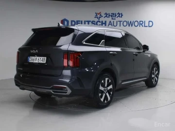 2023 Kia Sorento с пробегом 35 762 км