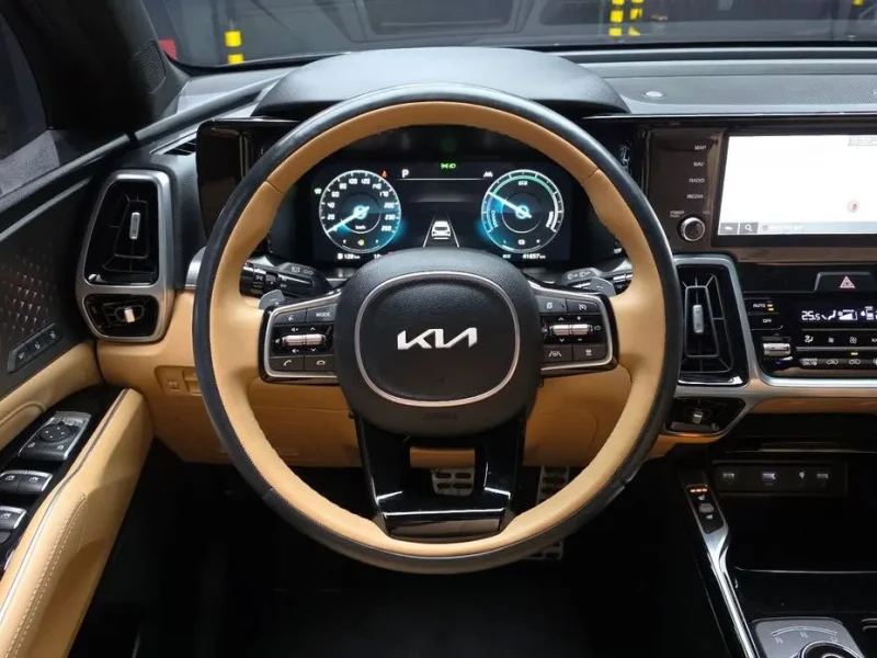 2023 Kia Sorento с пробегом 41 657 км