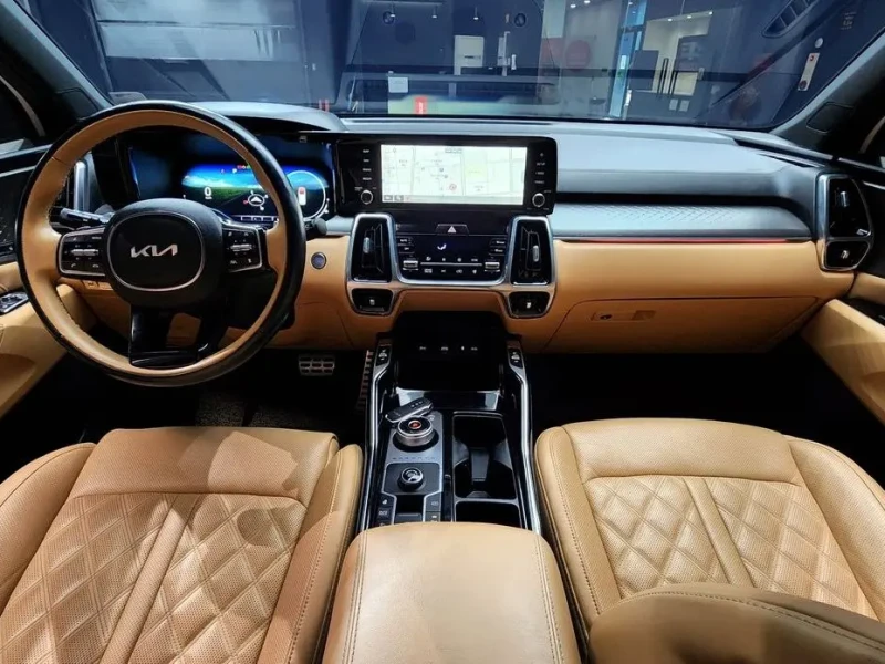 2023 Kia Sorento с пробегом 61 871 км