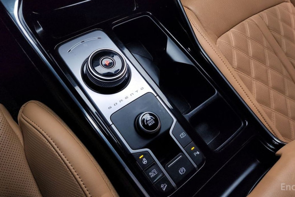 2023 Kia Sorento с пробегом 61 871 км