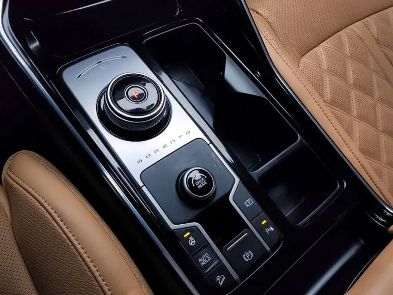 2023 Kia Sorento с пробегом 61 871 км