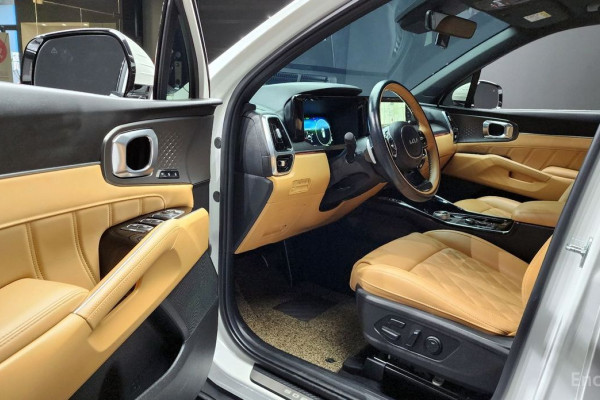 2023 Kia Sorento с пробегом 61 871 км