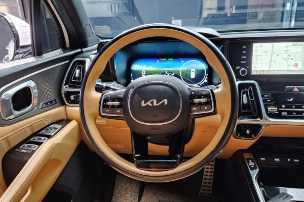 2023 Kia Sorento с пробегом 61 871 км