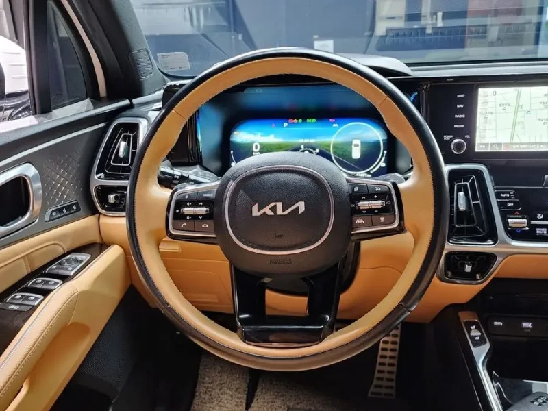 2023 Kia Sorento с пробегом 61 871 км