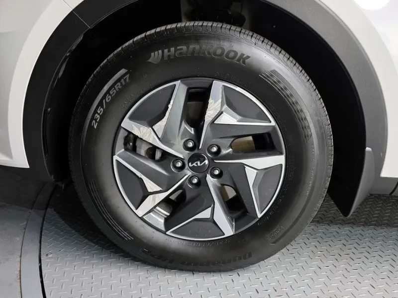 2023 Kia Sorento с пробегом 80 099 км