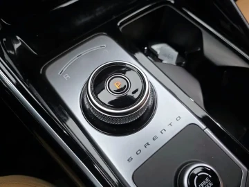 2023 Kia Sorento с пробегом 80 099 км