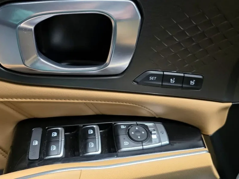 2023 Kia Sorento с пробегом 80 099 км