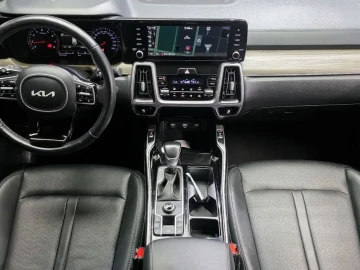 2022 Kia Sorento с пробегом 108 344 км