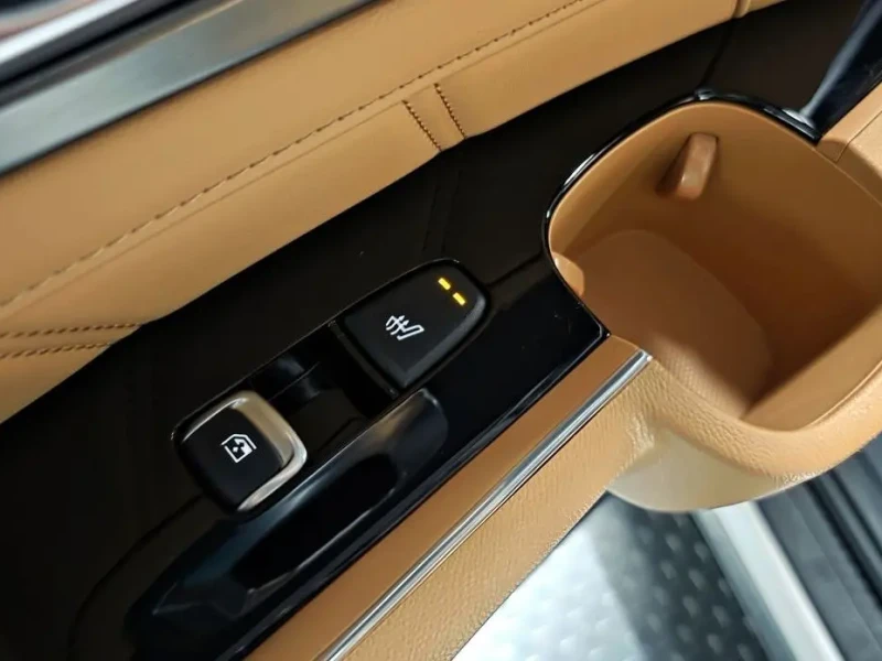 2023 Kia Sorento с пробегом 80 099 км