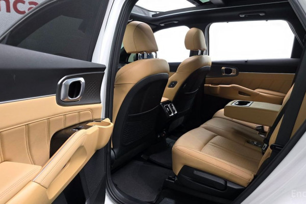 2023 Kia Sorento с пробегом 52 145 км