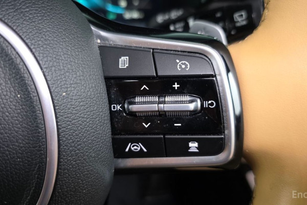 2023 Kia Sorento с пробегом 52 145 км