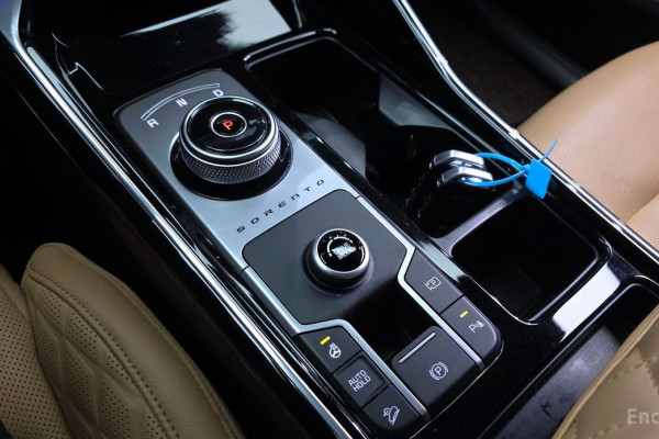 2022 Kia Sorento с пробегом 56 237 км