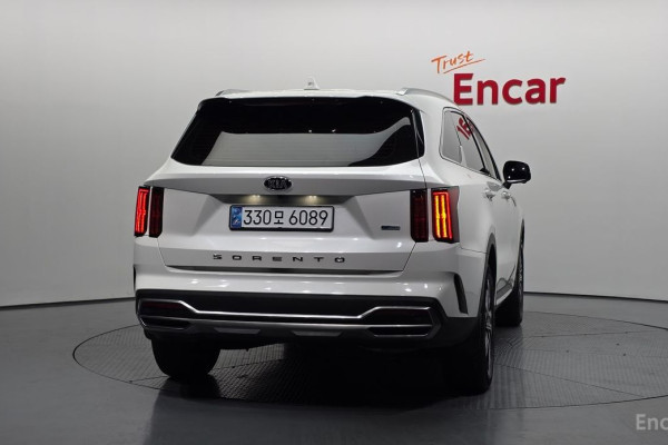2021 Kia Sorento с пробегом 114 011 км