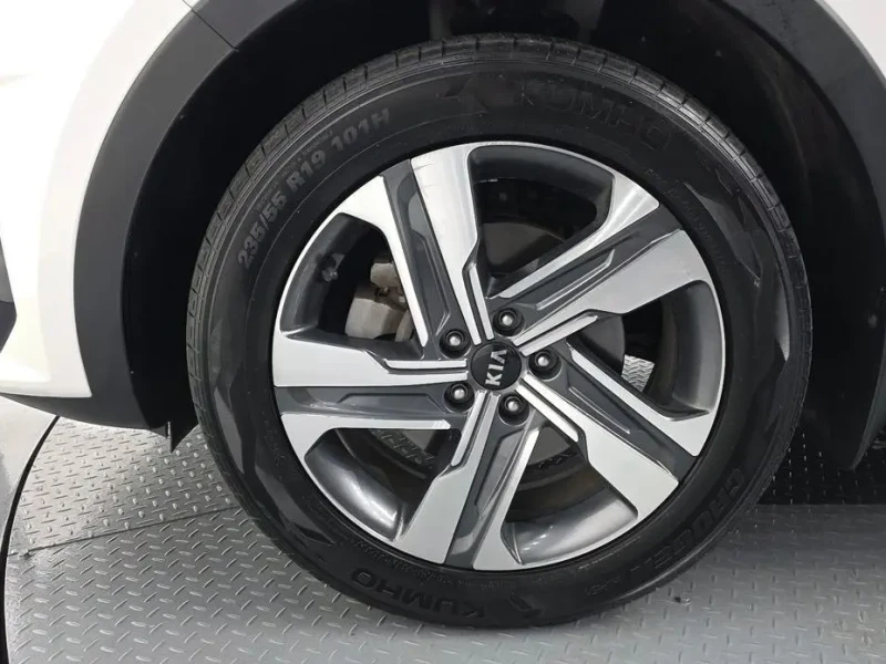 2021 Kia Sorento с пробегом 114 011 км
