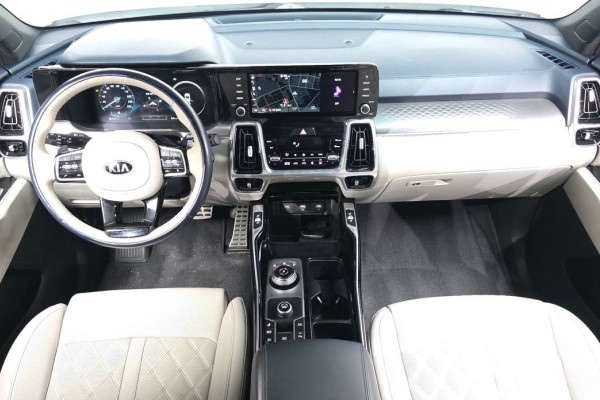 2021 Kia Sorento с пробегом 114 011 км