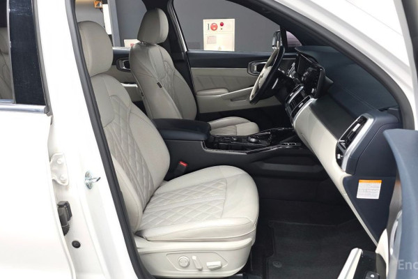 2021 Kia Sorento с пробегом 114 011 км