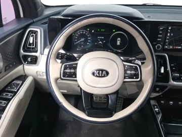 2021 Kia Sorento с пробегом 114 011 км