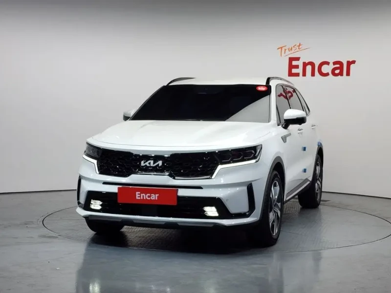 2023 Kia Sorento с пробегом 23 881 км